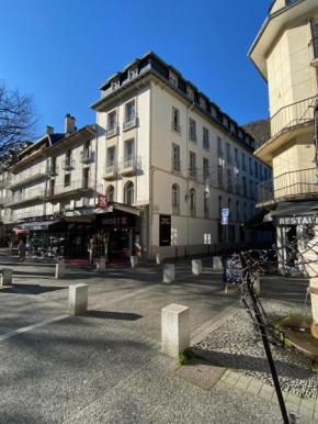 Bagnères de Luchon, Résidence Val de Jade, Beau T3 meublé, plein centre, pour 4 ou 6 personnes